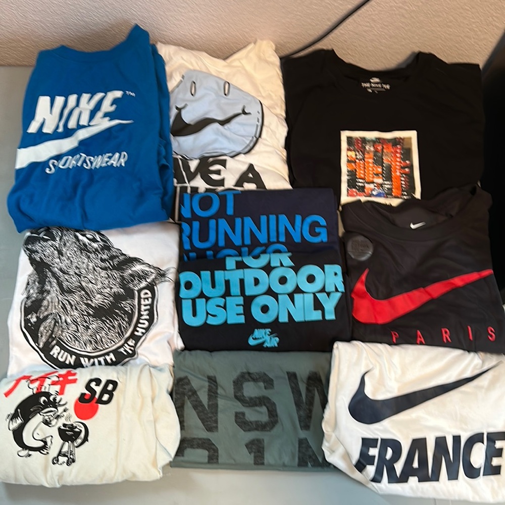 Lot of 10 XL Nike tees